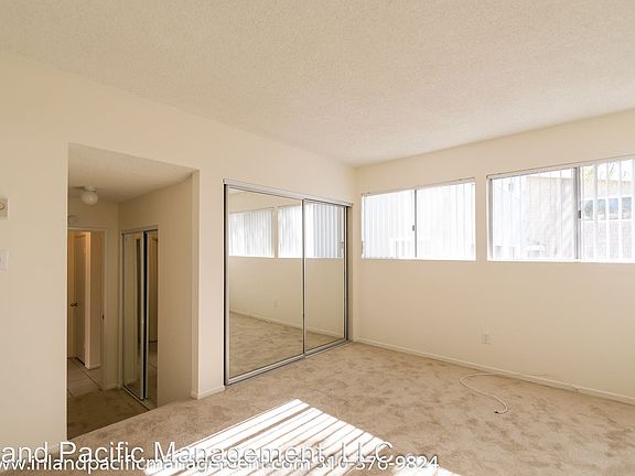 5th image of 1035 Monterey Blvd