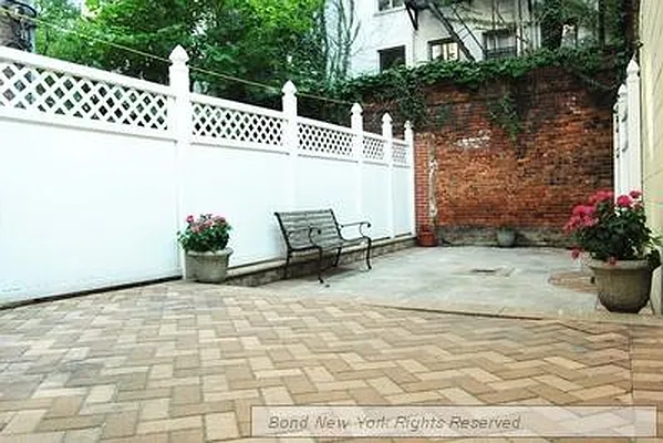 Rented by Bond New York | media 19