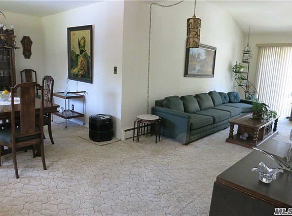 4th image of 18 Jo Ann Dr