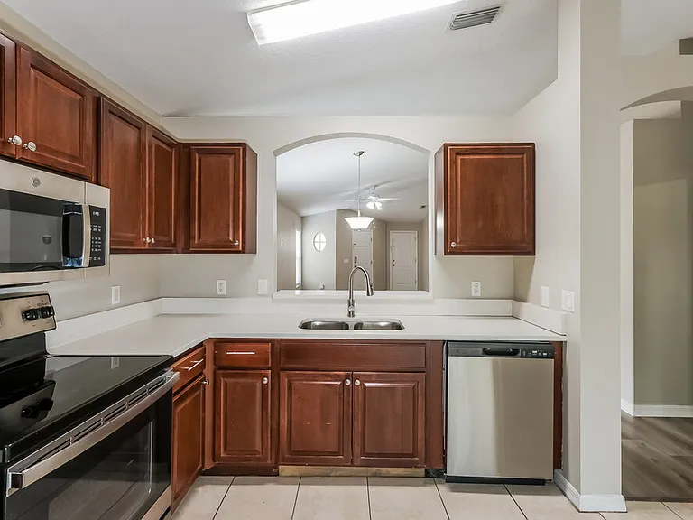 1038 Harvest Moon Dr — Photo 8