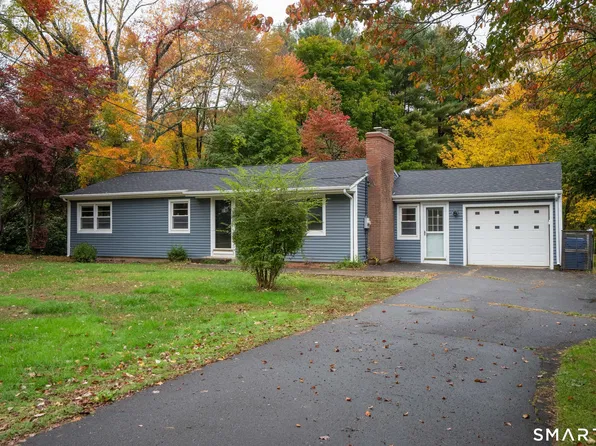 17 Girard Avenue, Farmington, CT 06032
