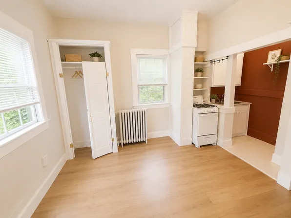 35 Chestnut Hill Ave APT 4, Boston, MA 02135