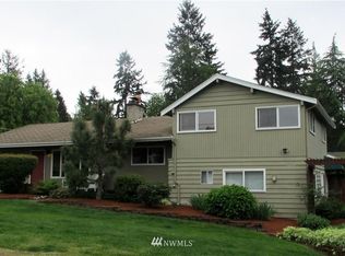 2227 SW 104th St, Seattle, WA 98146