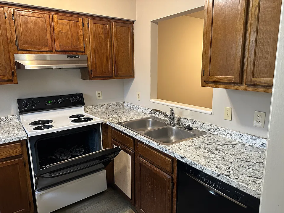 Stove-Sink-Kitchen
