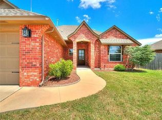 3308 Sharon Dr, Moore, OK 73160