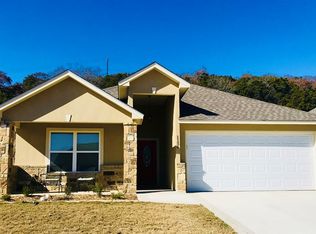 1136 Norfolk Ln N, Kerrville, TX 78028