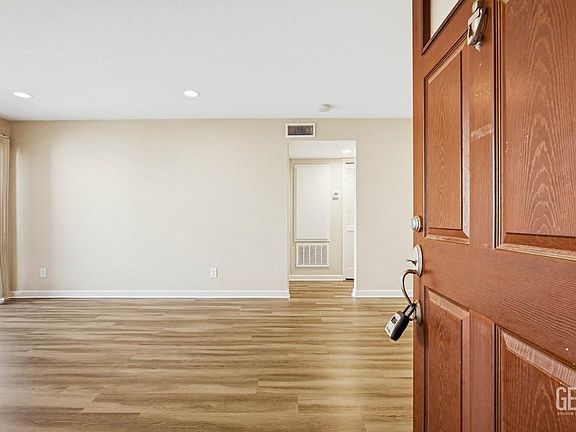 4th image of 2505 San Gabriel Way Unit 203