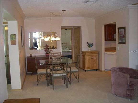 WALK RIGHT INTO YOUR LIVING ROOM DINING AREA