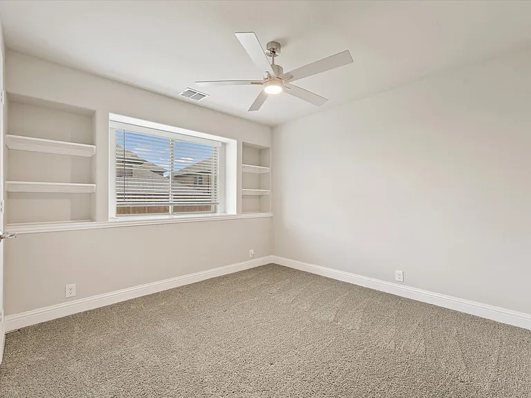 2413 Loxley Dr — Photo 17