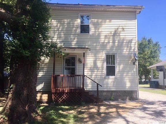 3rd image of 2302 La Salle Dr