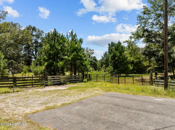 1185 Buckle Road, Currie, NC 28435