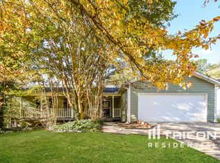 968 Dallas Way, Lawrenceville, GA 30046