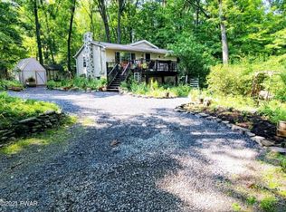 125 Church Rd, Dingmans Ferry, PA 18328