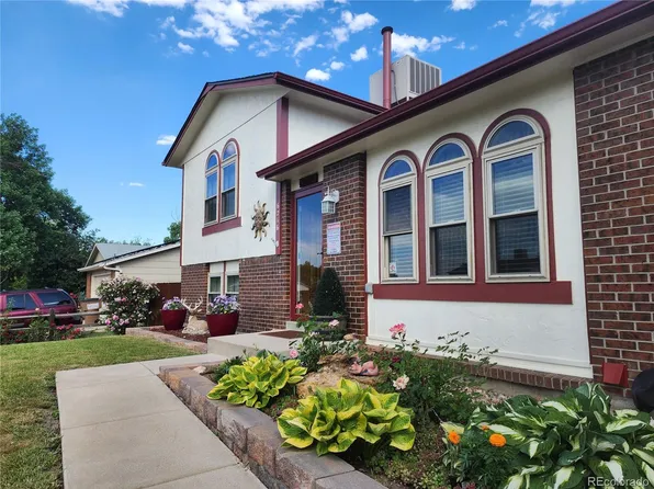 6216 W 75th Place, Arvada, CO 80003