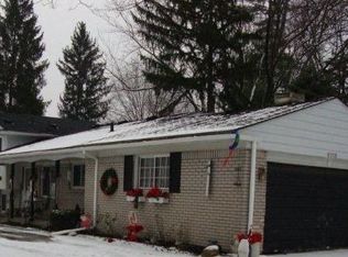 6230 Canmoor St, Troy, MI 48098