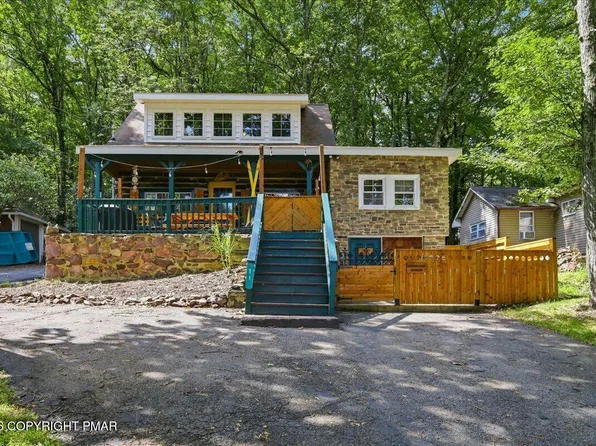 71 S Lake Dr, Lake Harmony, PA 18624