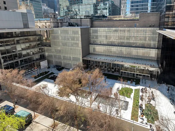 17 W 54th St APT 9C, New York, NY 10019