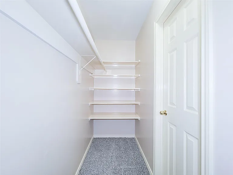 4106 Creek Ridge Ln — Photo 41