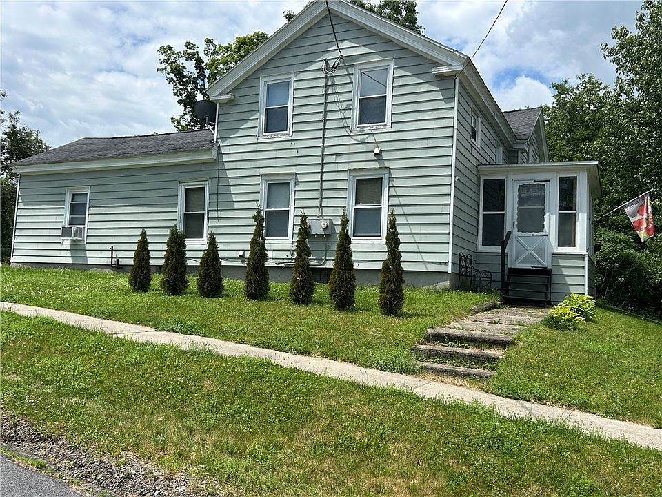 1st image of 120 Main St