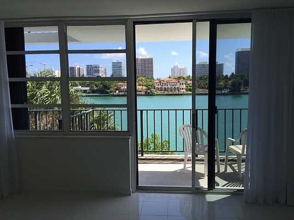 3rd image of 10101 E Bay Harbor Dr APT 307