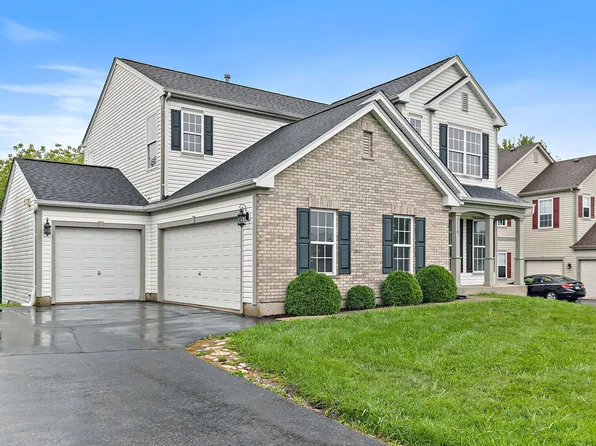 2118 Preswick Ln, Woodstock, IL 60098