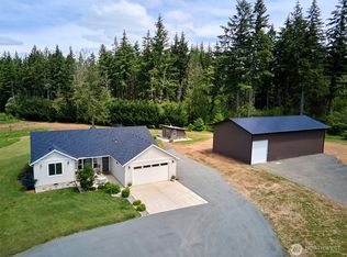 560 Park Rd, Winlock, WA 98596