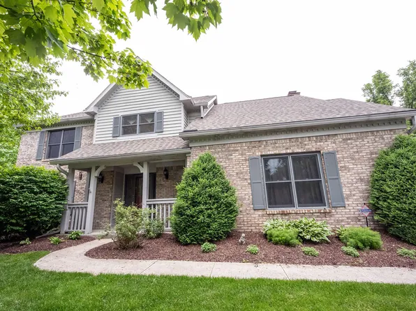 9127 Pointe Ct, Fishers, IN 46037