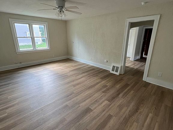 5th image of 901 E Rudisill Blvd