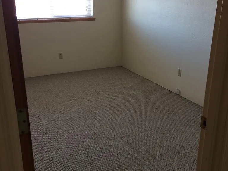 5536 Glenridge Way — Photo 7