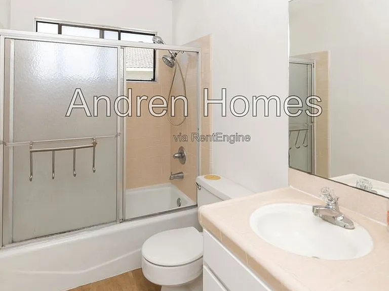713 Frederick St — Photo 12