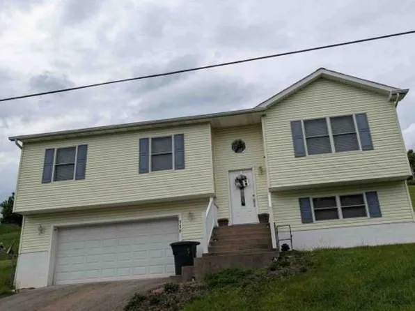 118 Debolt Ave, Masontown, PA 15461