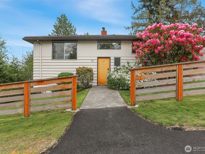 711 N 122nd Street, Seattle, WA, 98133