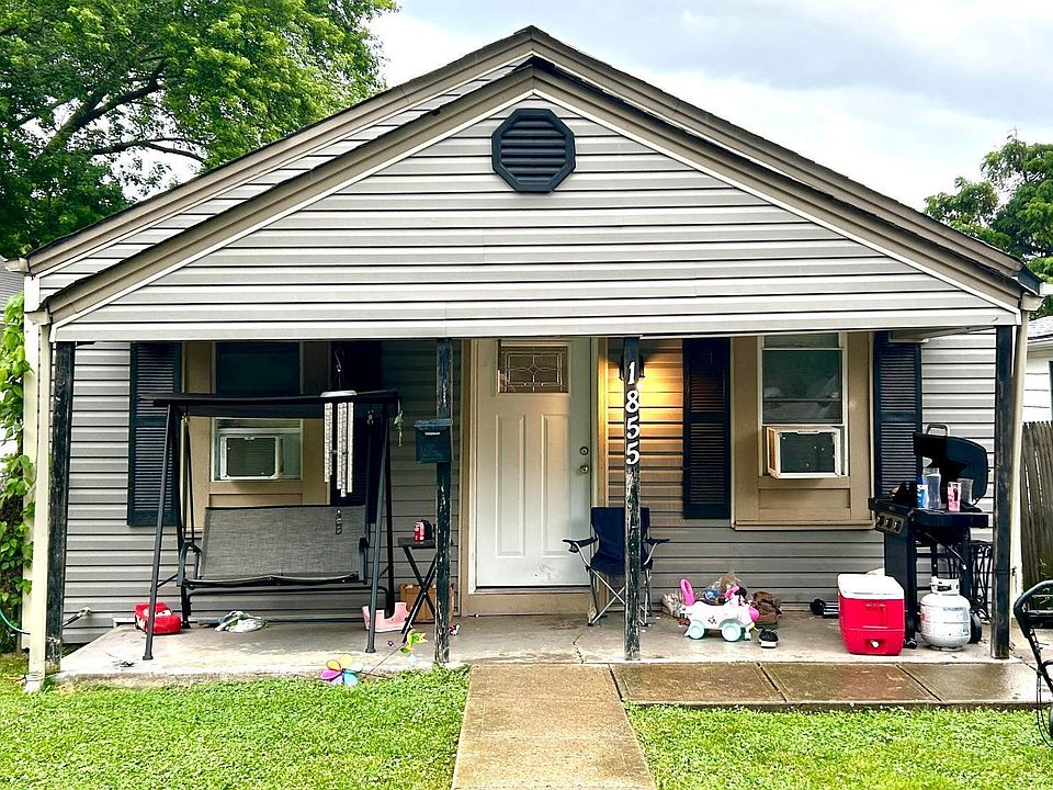 1st image of 1855 Parkamo Ave