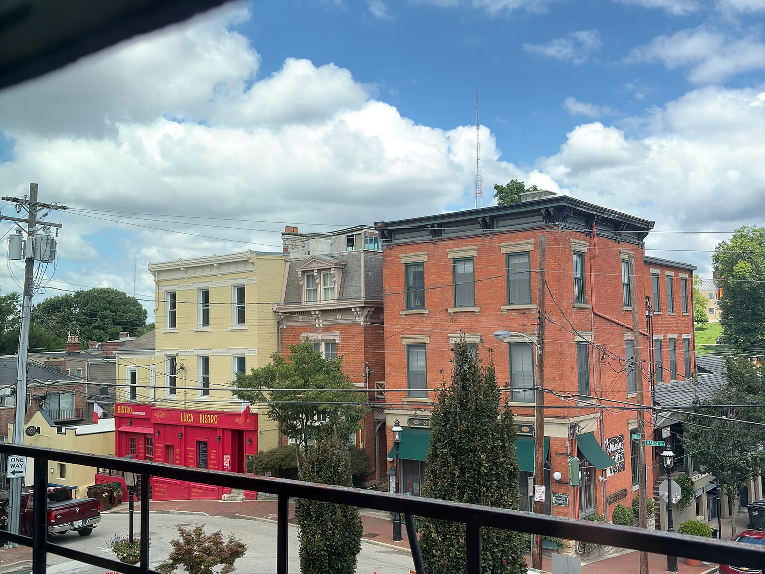 Studio, 900 sqft, $1,100 — Photo 3