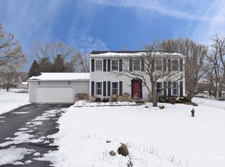 39W350 Overcup Ct, Saint Charles, IL 60175