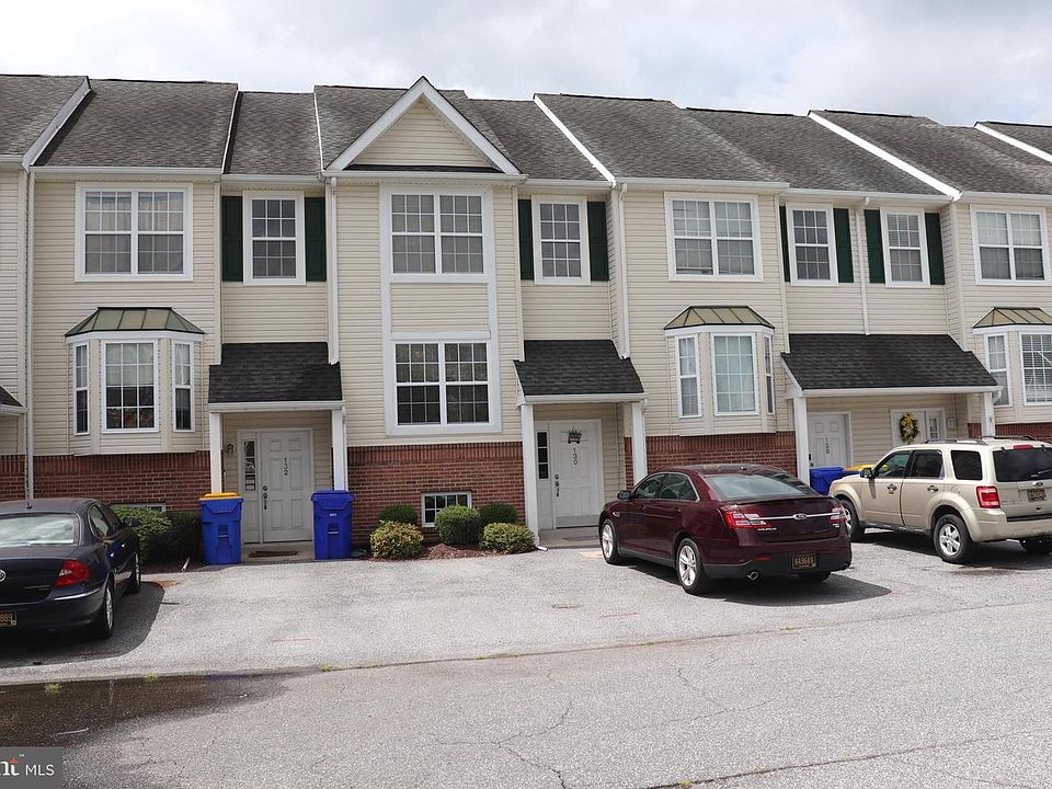 1st image of 130 Nicoles Ct #156