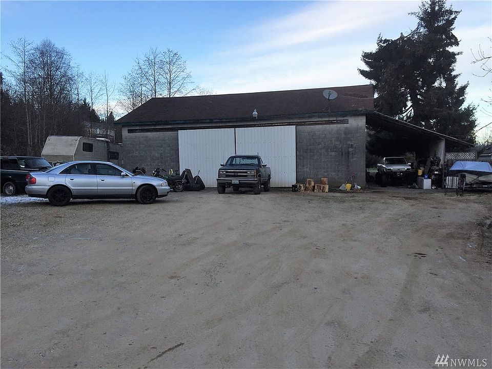 2nd image of 17932 W Big Lake Blvd