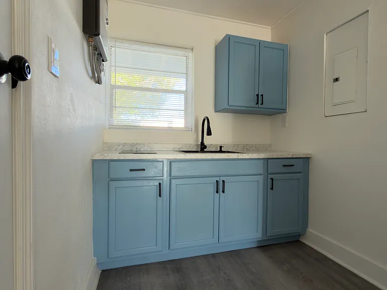 3848 Maxine St — Photo 7