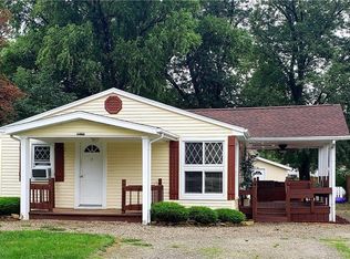 10590 Northfield Dr, North Benton, OH 44449