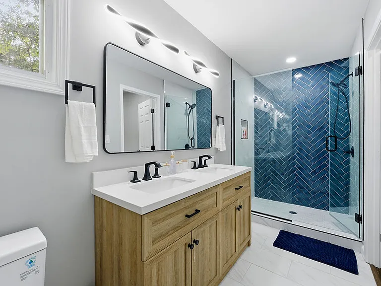 1114 Oakland Dr SW #A — Photo 19