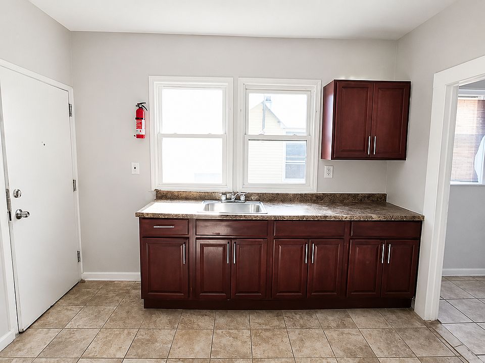 1st image of 58-60 Clinton Pl #2B