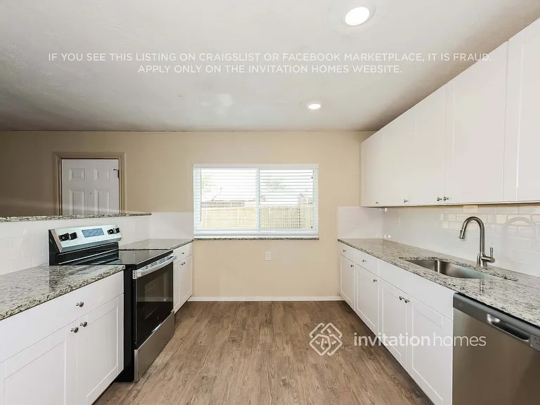 656 Priscilla Ln — Photo 6