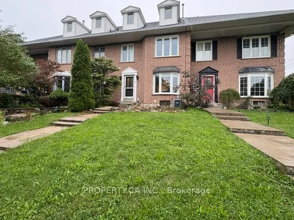 3 Waterford Cres, Hamilton, ON L8E 4Z8