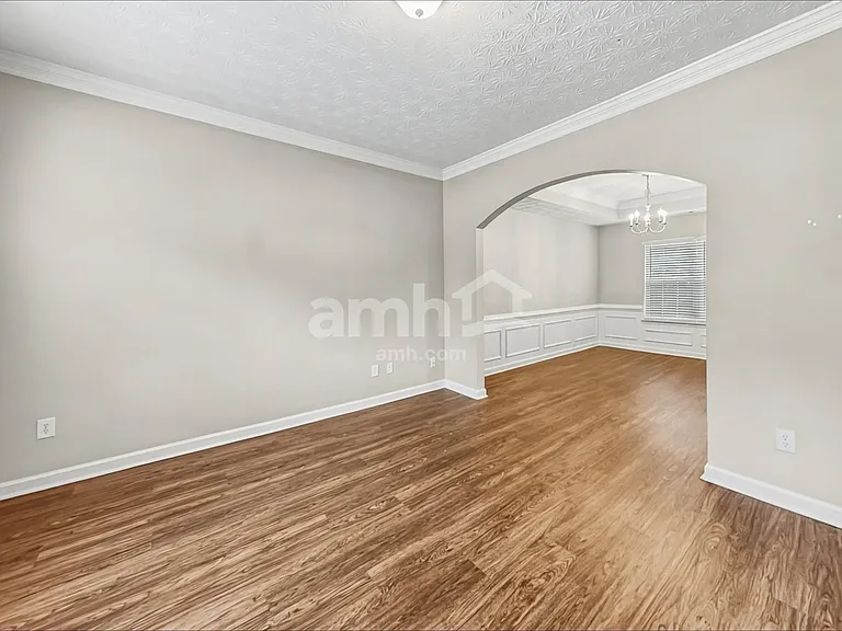 540 Gables Ct — Photo 8