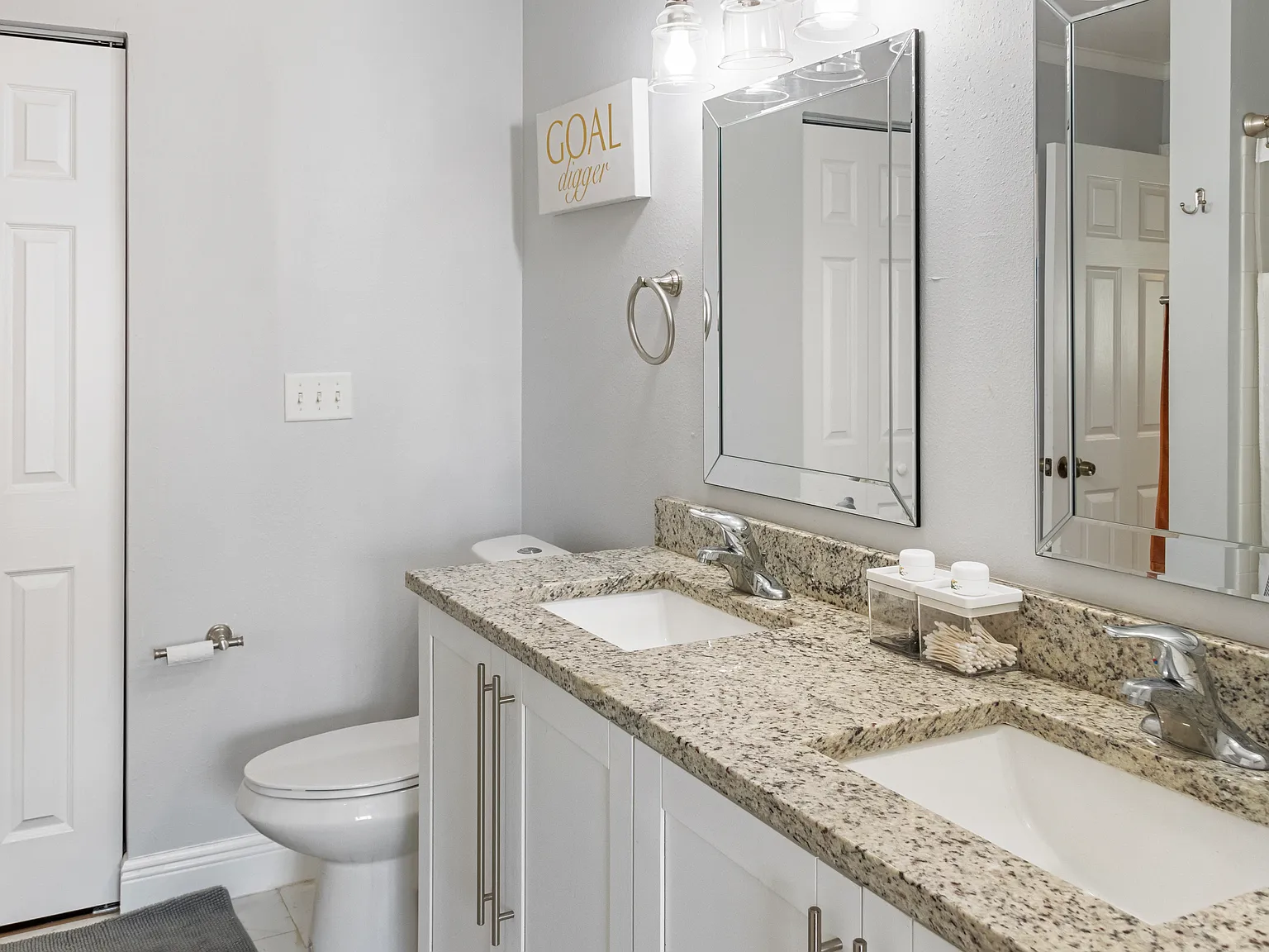 3 bed, 1369 sqft, $1,500 — Photo 3