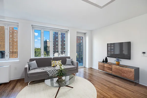 Rented by Douglas Elliman | media 16