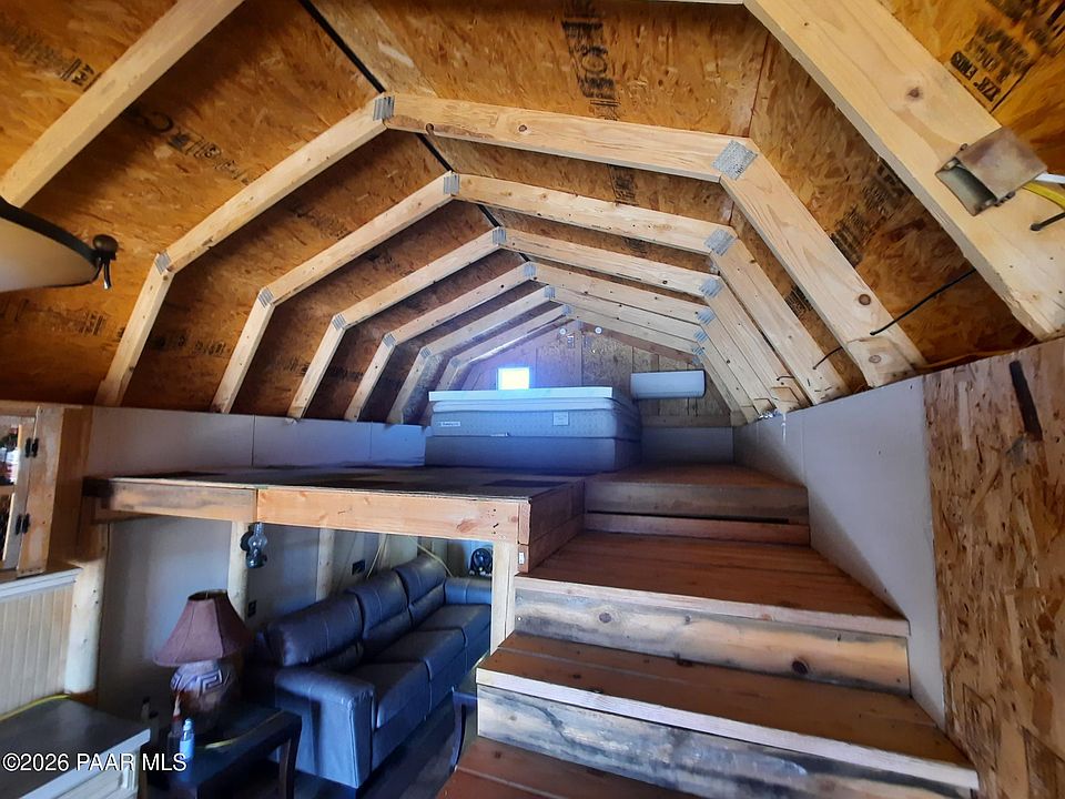 10th image of 1309 W Badger Flats Rd