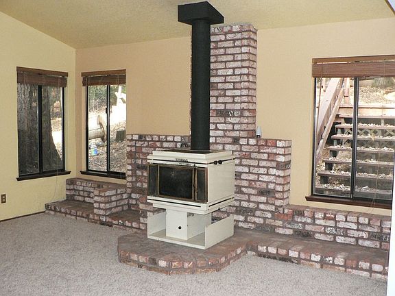 3rd image of 5087 Douglas Fir Ct