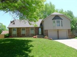 1508 SW 22nd St, Blue Springs, MO 64015