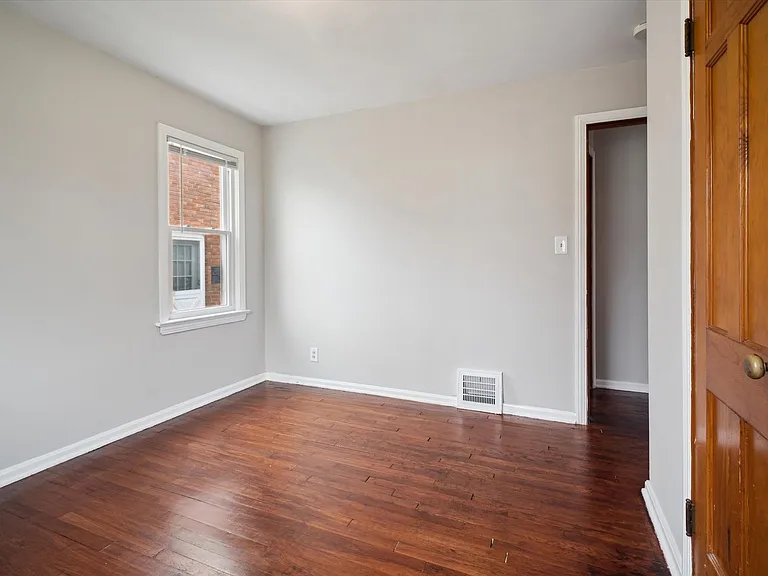 14416 Krems Ave — Photo 13